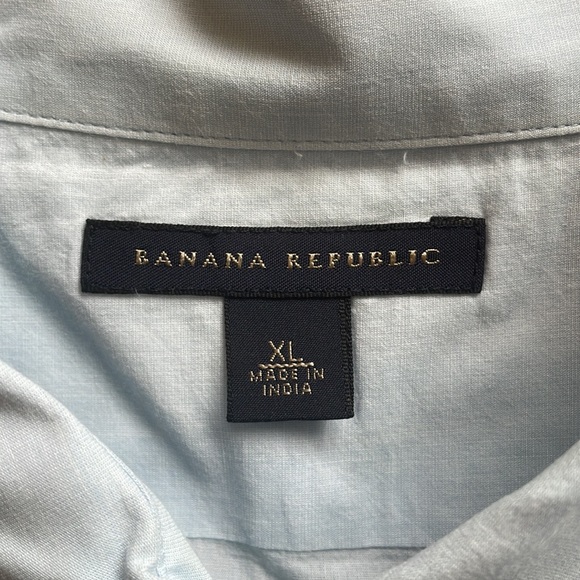 Banana Republic short sleeve button down shirt - Picture 2 of 5